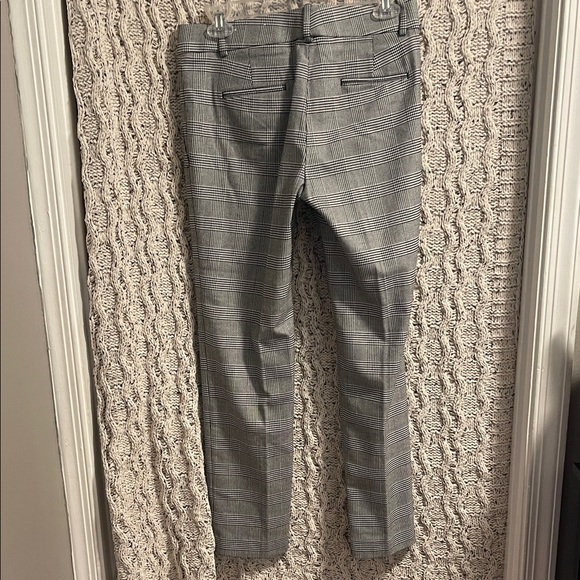 Ann Taylor Women's Gray Plaid Blazer and Suit Pants - Picture 5 of 5